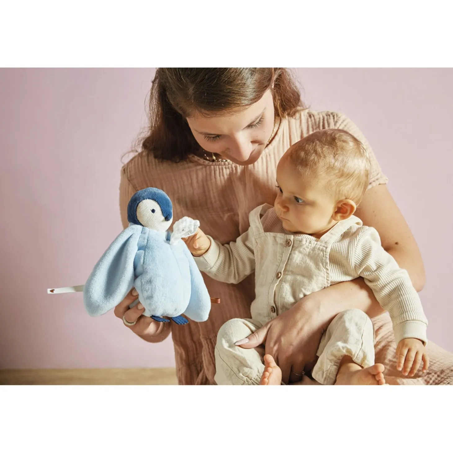 Kaloo Kissing Plush Penguin Blue
